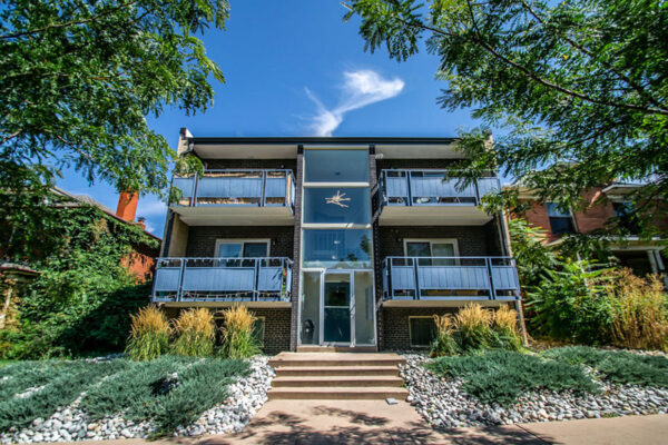 Image of 1120 & 1136 York.