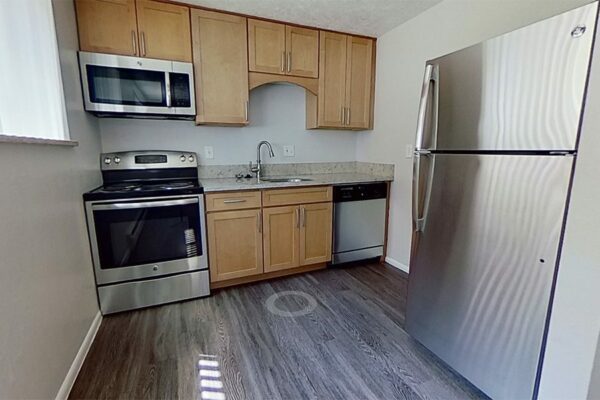 3D tour thumbnail for 1120 York unit 102.