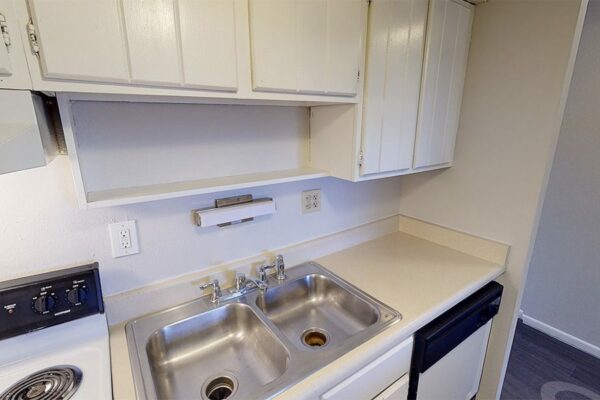 3D tour thumbnail for 1430 Humboldt unit 302.