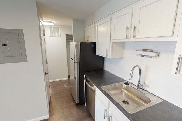 3D tour thumbnail for 1430 Humboldt unit 405.