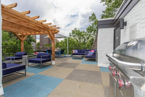 Image of 1360 Williams.