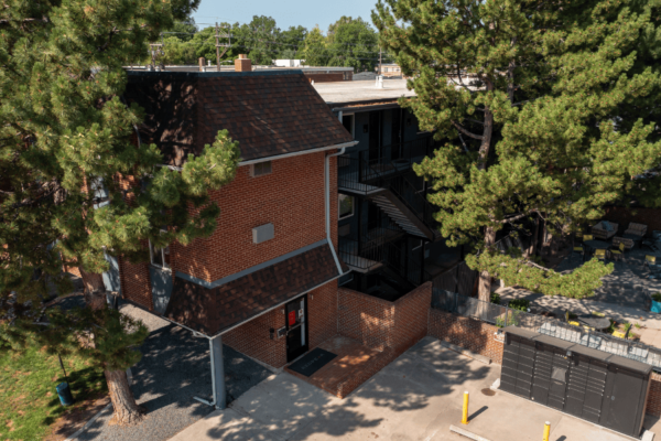 exterior of 805 dahlia