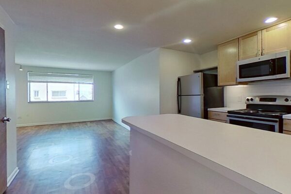 Virtual tour thumbnail for the Brit unit 411.