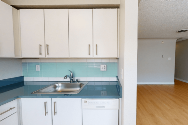 820 Dexter Studio Floor plan