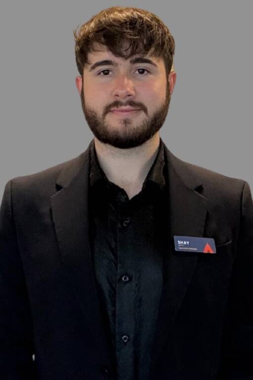 Shay Hopewell headshot